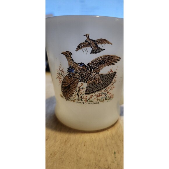Vintage Fire-King Ruffed Grouse Milk Glass Mug – Wildlife Coffee Cup USA Mad - Picture 2 of 4